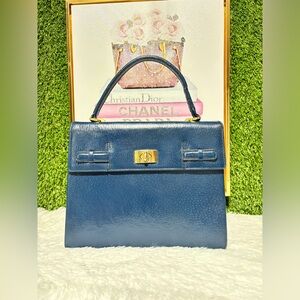 ❤️ Gucci Vintage Top Handle Bag A706M5-3